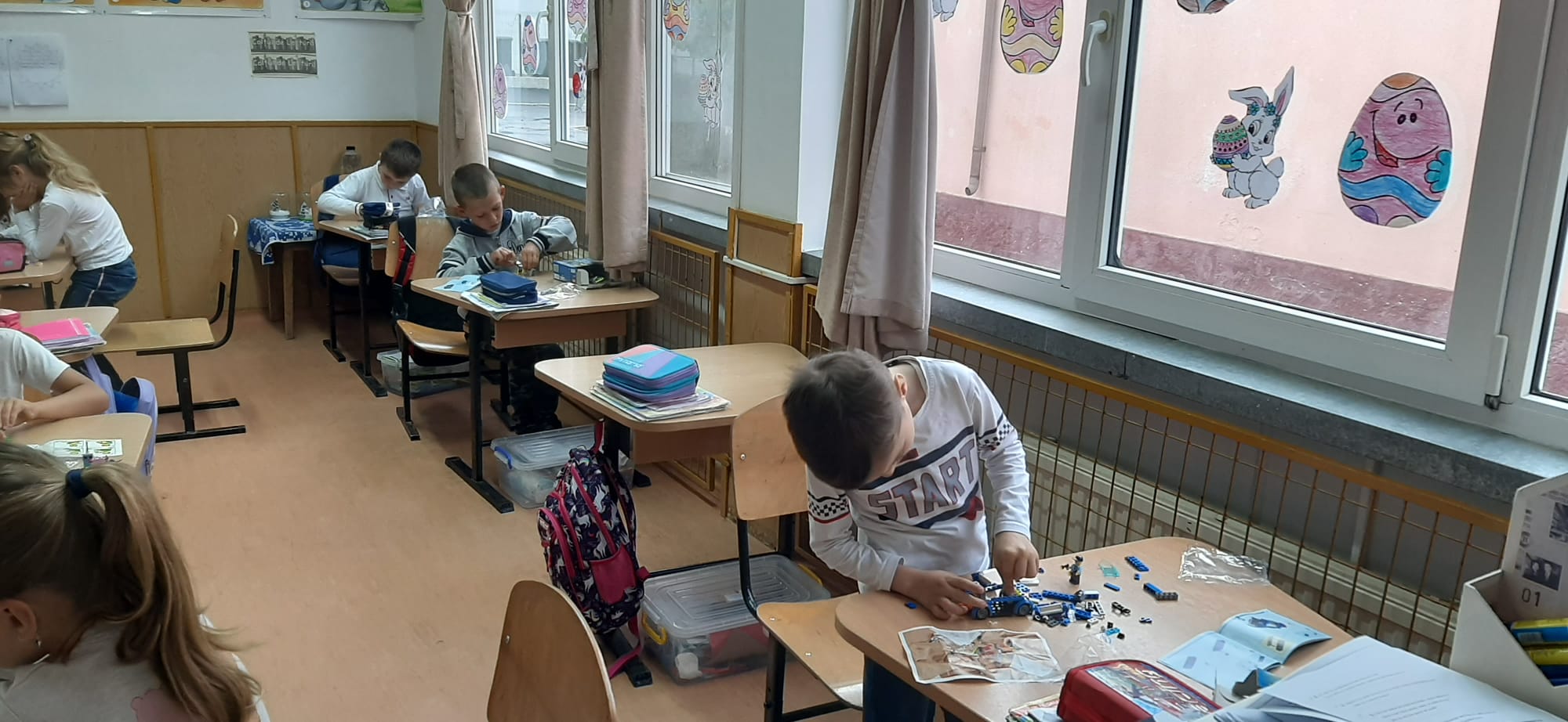 Bucuria de a fi la scoala