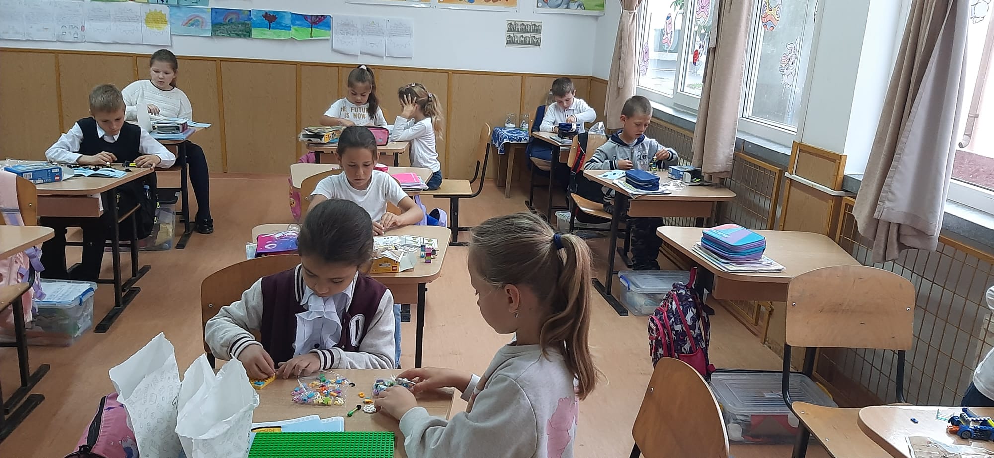 Bucuria de a fi la scoala